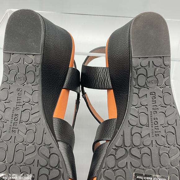 NEW Gentle Souls by Kenneth Cole Women’s Isla Wedge Black Size 8.5M - Picture 9 of 11